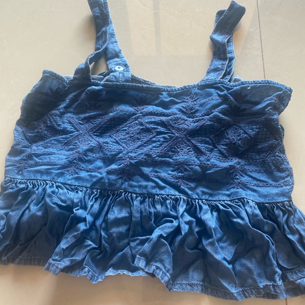 Crop top
